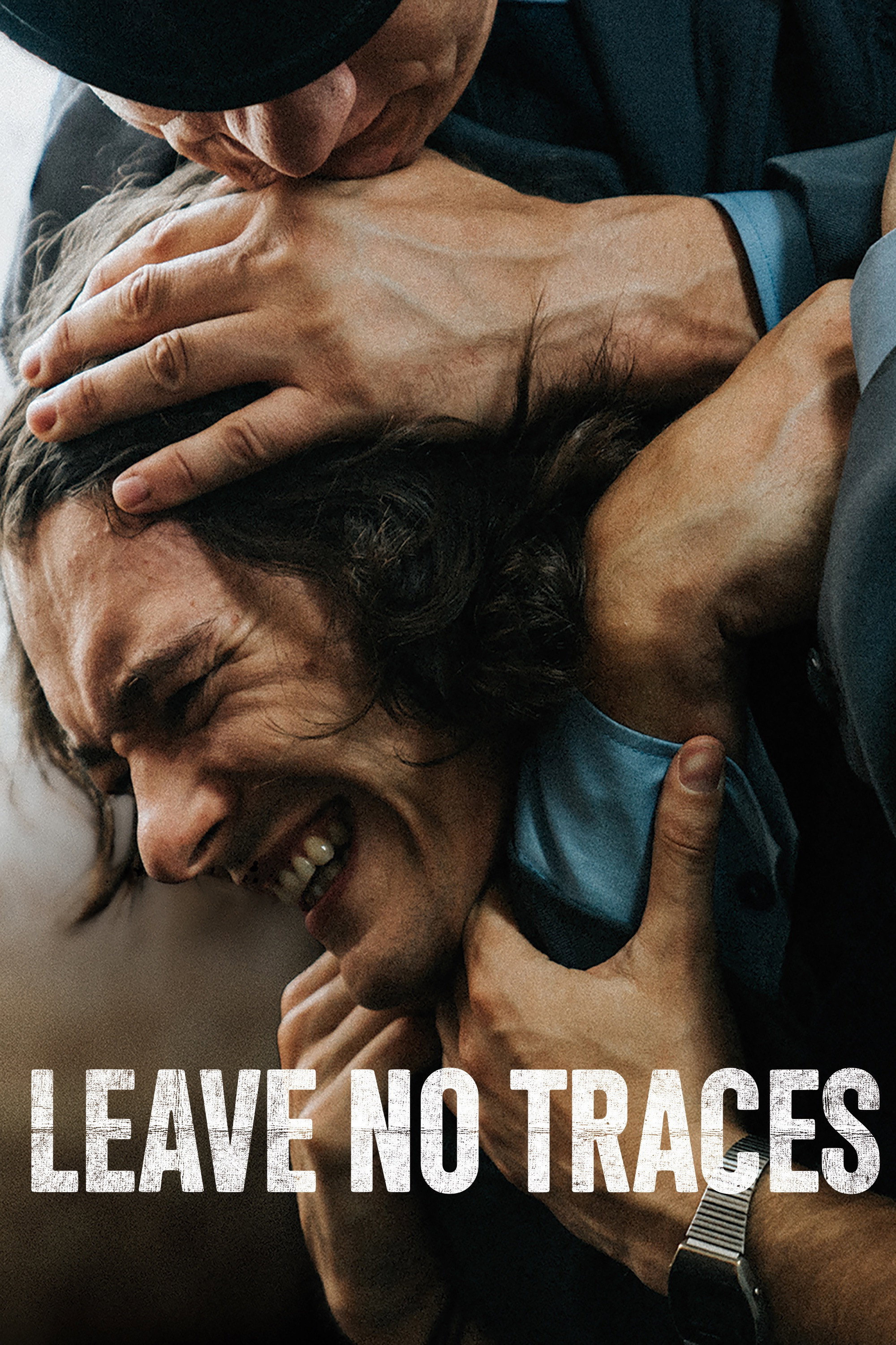 Leave No Traces (2021) poster