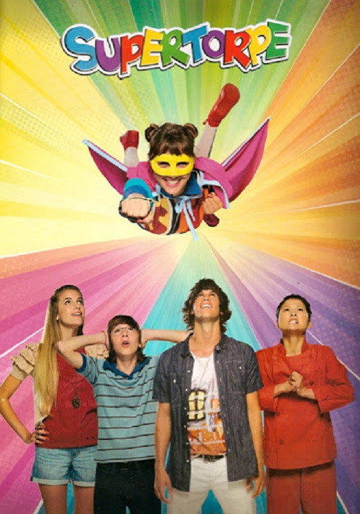 Supertorpe (2011) poster
