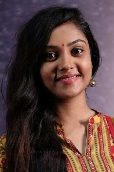 Professional headshot of Smruthi Venkat