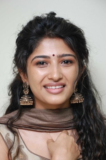 Professional headshot of Roshini Prakash