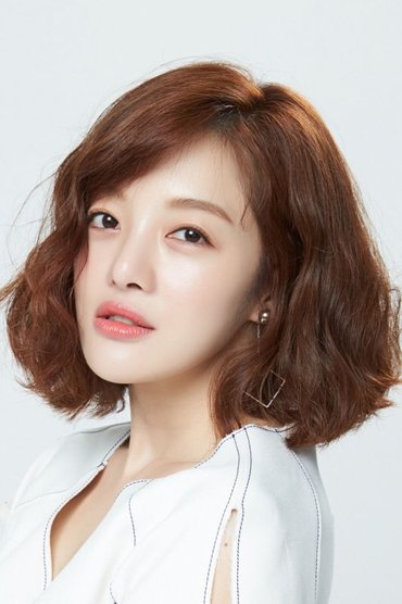 Professional headshot of Hwang Bo-ra