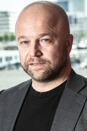 Professional headshot of Sven de Ridder