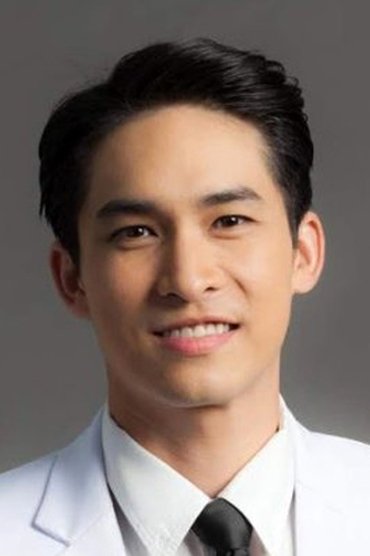 Professional headshot of Sarawit Subun