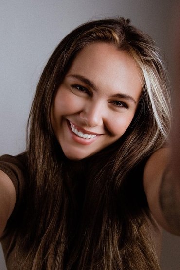 Professional headshot of Kouvr Annon