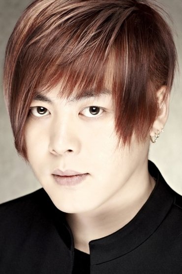 Professional headshot of Moon Hee-joon