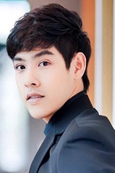 Professional headshot of Best Vichayut Limratanamongkol