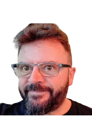 Professional headshot of Pep Payo