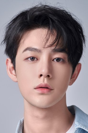 Professional headshot of Zhu Yunlong