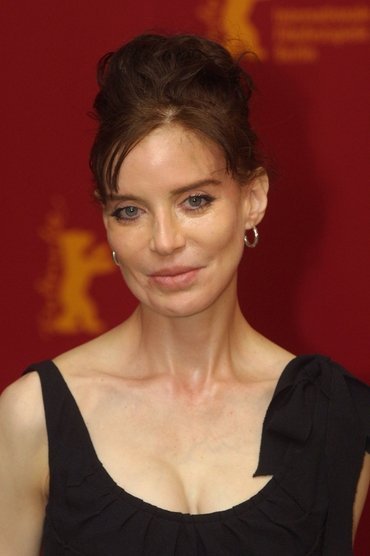 Anna Thomson