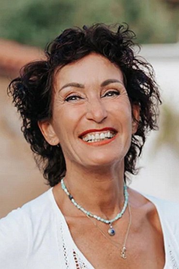 Ingrid (61)