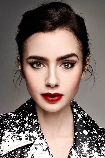 Lily Collins