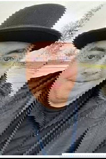 Carlos G Diaz