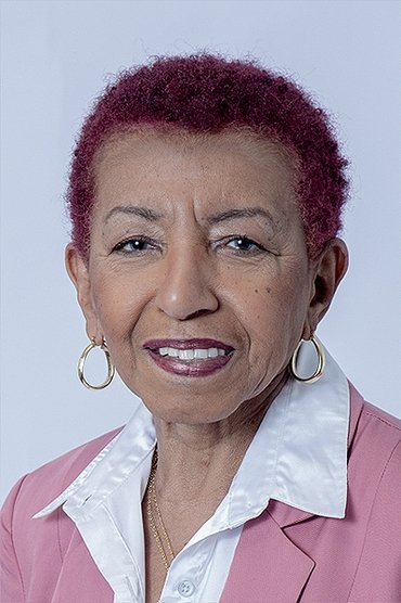 Leci Brandão