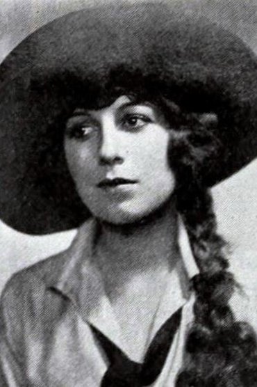 Lola Todd