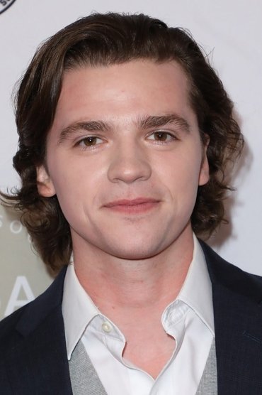 Joel Courtney
