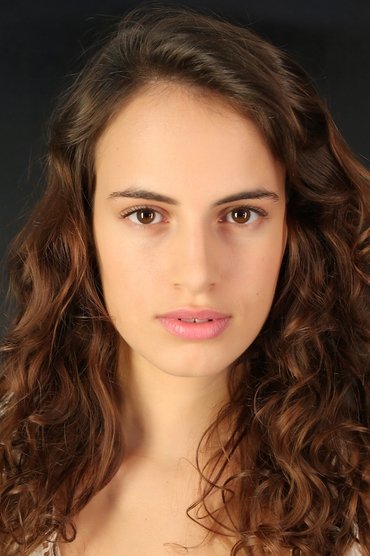 Angela Curri