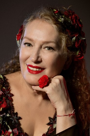 Suzan Kardeş