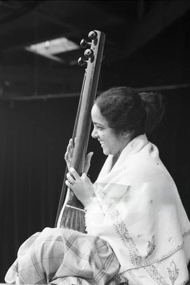 Kamala Chakravarty
