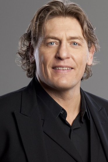 Darren Matthews