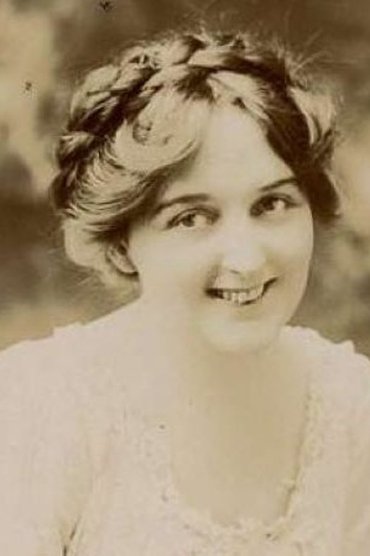 Evelyn Moore