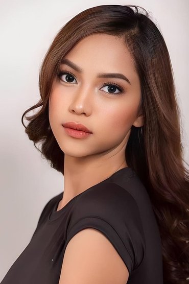 Alona Navarro