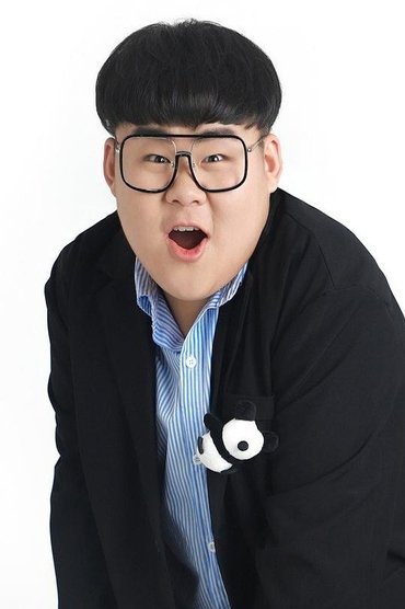 Kang Qixuan