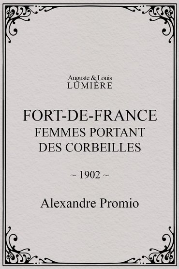 Fort-de-France : femmes portant des corbeilles