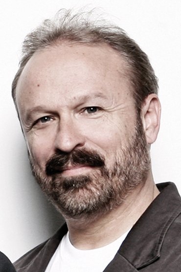 Daryl Stuermer
