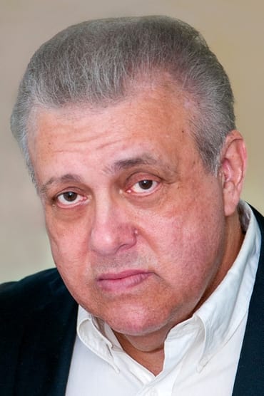 Vic Polizos