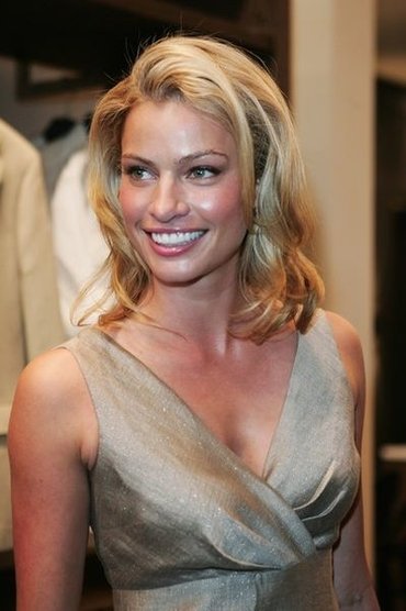 Kristy Hinze
