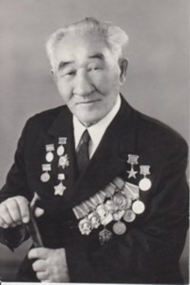 Serke Kozhamkulov