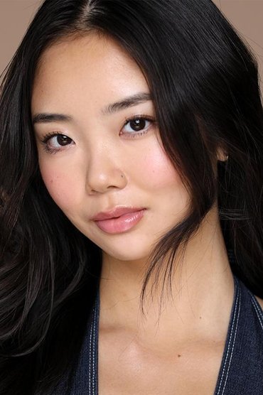 Chloe Lee