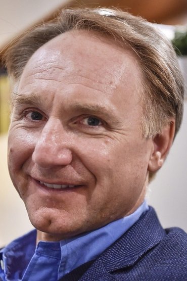 Dan Brown