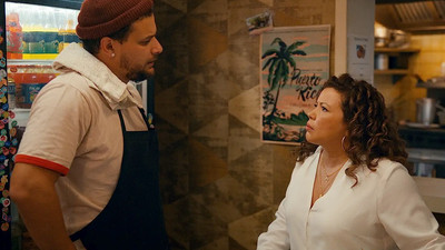 Pestañea 2 veces poster