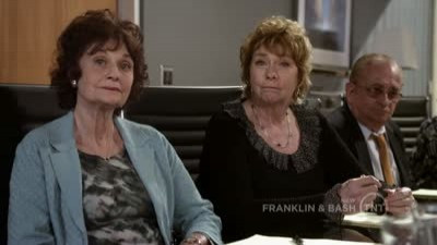 Por el bien del amigo poster