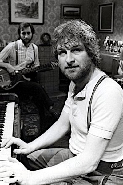 Chas Hodges