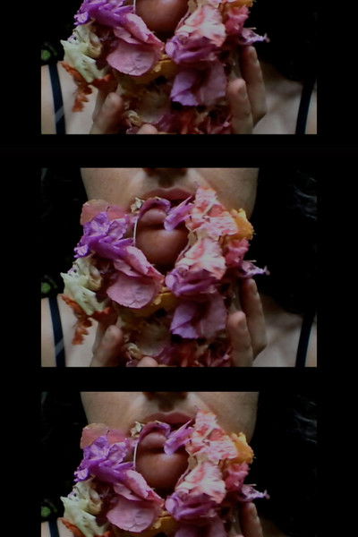 Poster do Filme a tangled web drowning in honey