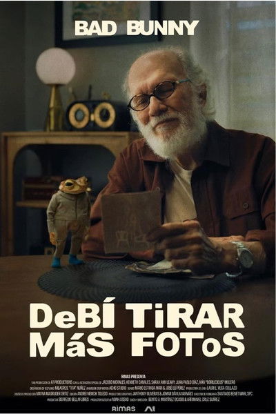 DeBÍ TiRAR MáS FOToS (Short Film)