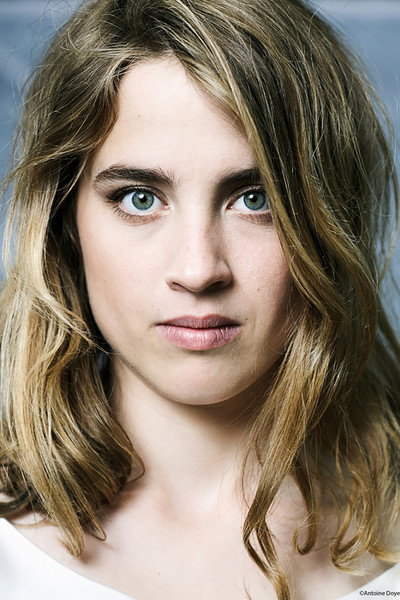Portrait de Adèle Haenel