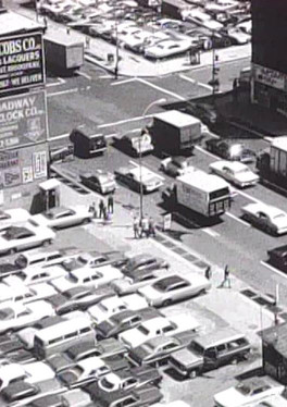 Poster do Filme Default Averted