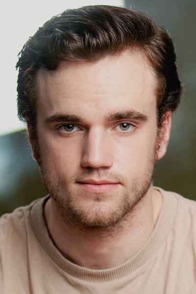 Photo de Liam Head dans Elvis