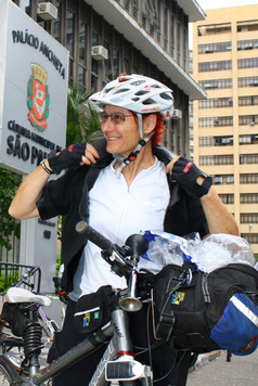 Imagem de Renata Falzoni