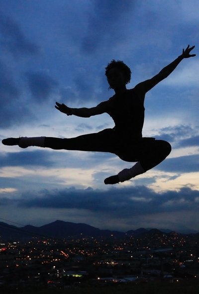Poster do Filme Ballet & Bullets: Dancing Out of the Favela