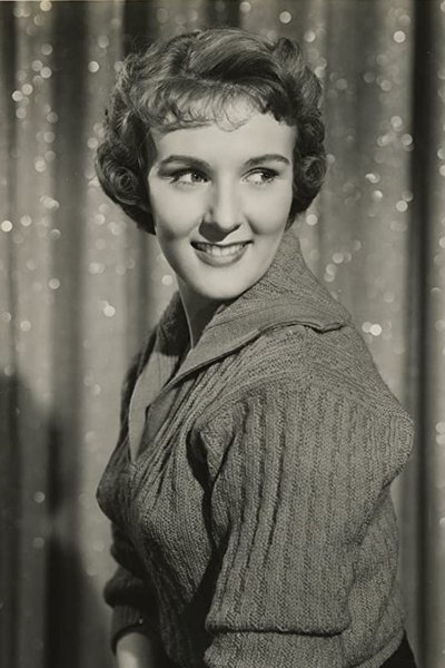 Photo de Norma Moore dans Né un 4 juillet