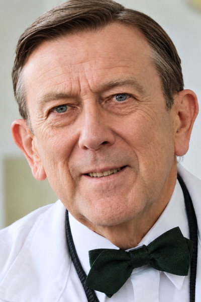 Desmond Kelly