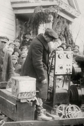 Poster do Filme Біля витоків наукового кіно