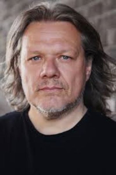 Photo de Phil Snowden dans Les Misérables
