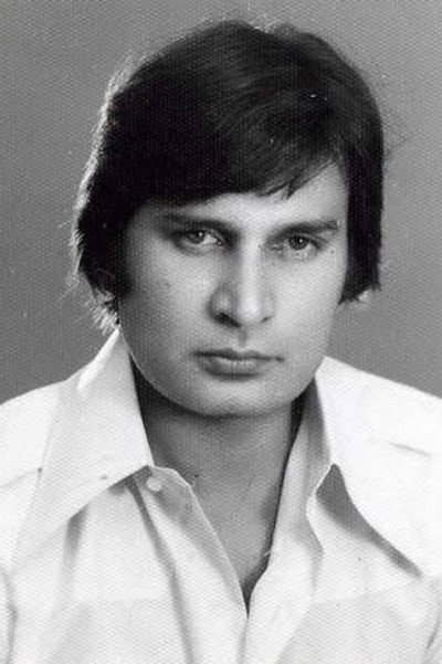 Asif Khan