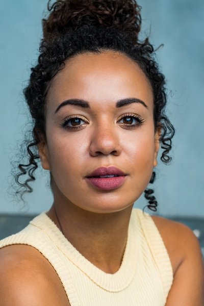 Photo de Courtney Mae-Briggs dans Wicked