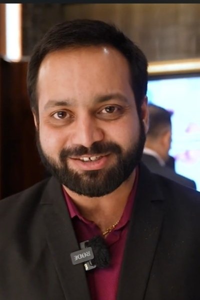 Imagem de Aditya Suhas Jambhale